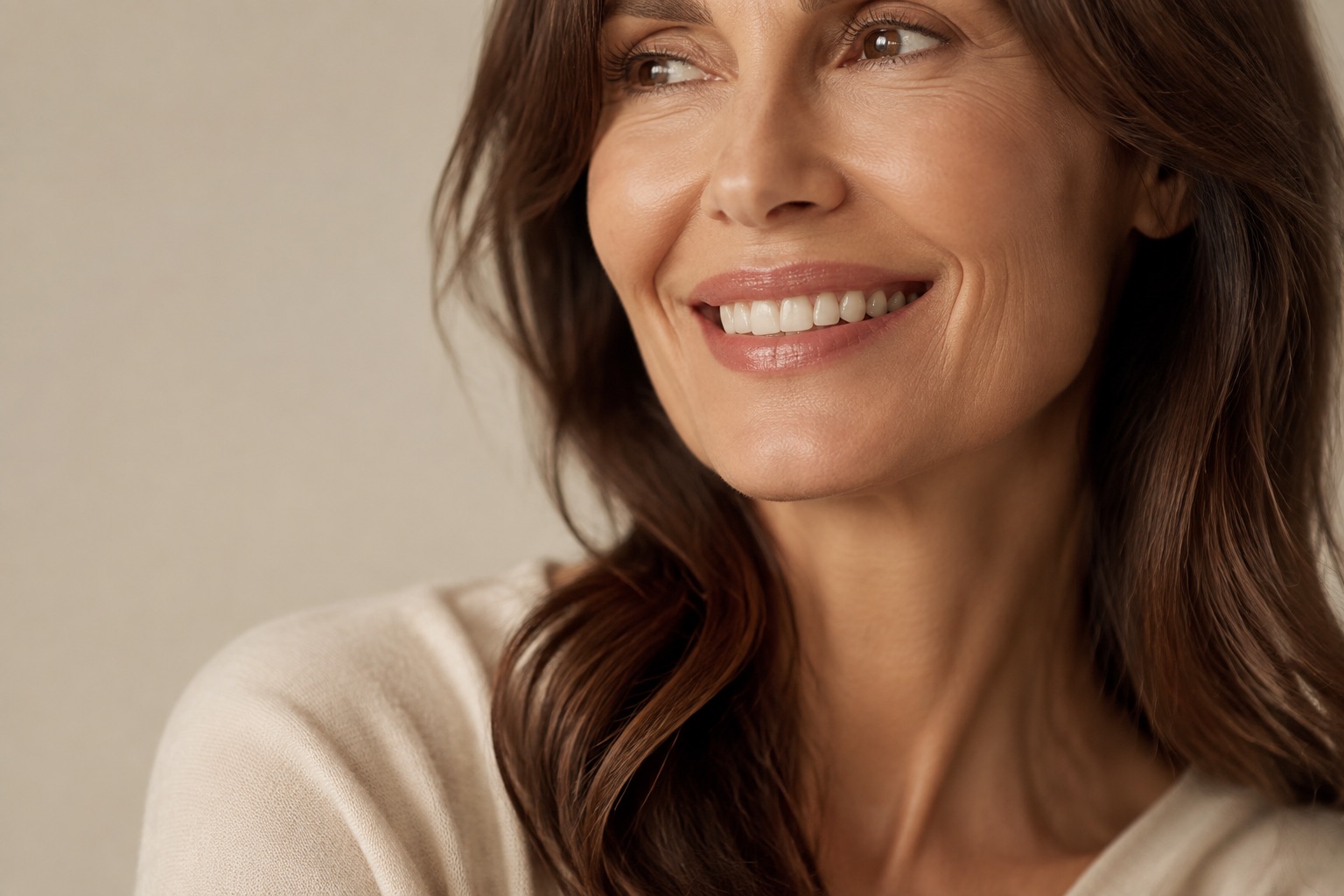 Natural smile showing the relationship between the lips, teeth, and facial expression.